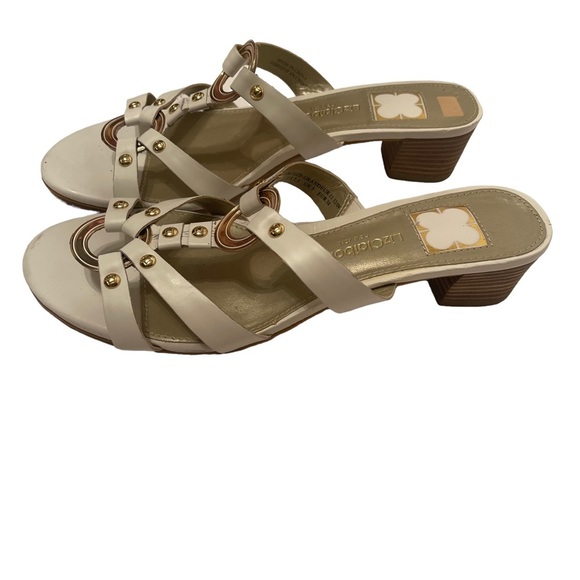 Liz Claiborne White Shoes Size 7.5 - Picture 4 of 6